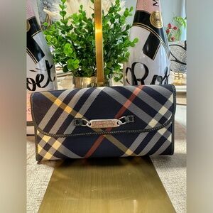 Burberry long wallet pre owned